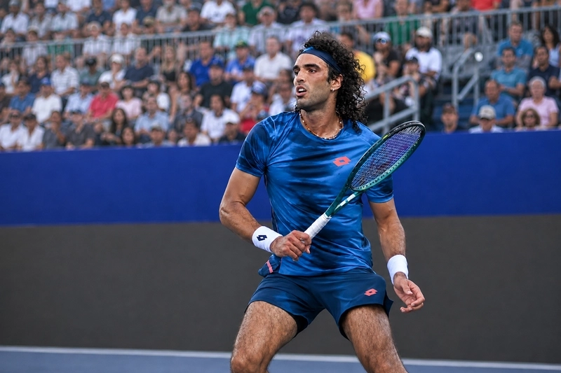 Tennis player receiving high-performance coaching